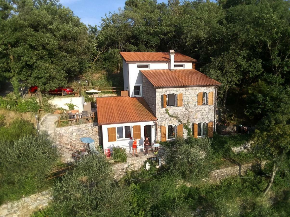 The House In The Green Affitta Camere Casarza Ligure Esterno foto
